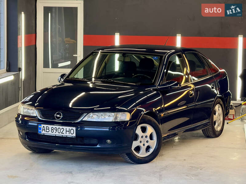 Лифтбек Opel Vectra 1999 в Виннице