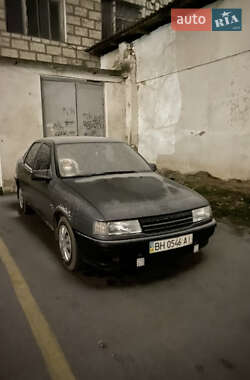 Седан Opel Vectra 1990 в Измаиле