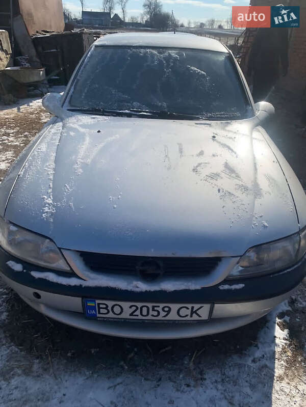 Седан Opel Vectra 1996 в Хмельнике