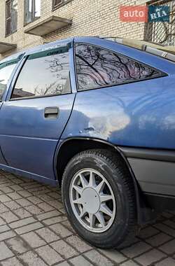 Лифтбек Opel Vectra 1991 в 