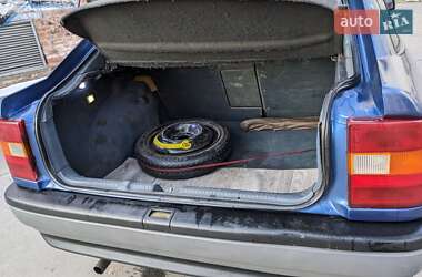 Лифтбек Opel Vectra 1991 в 