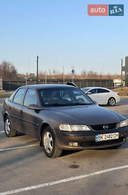 Лифтбек Opel Vectra 1998 в Ровно