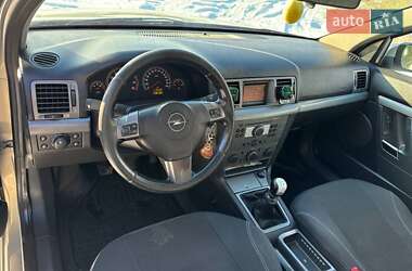 Седан Opel Vectra 2006 в Любешові