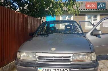 Седан Opel Vectra 1991 в Чернівцях