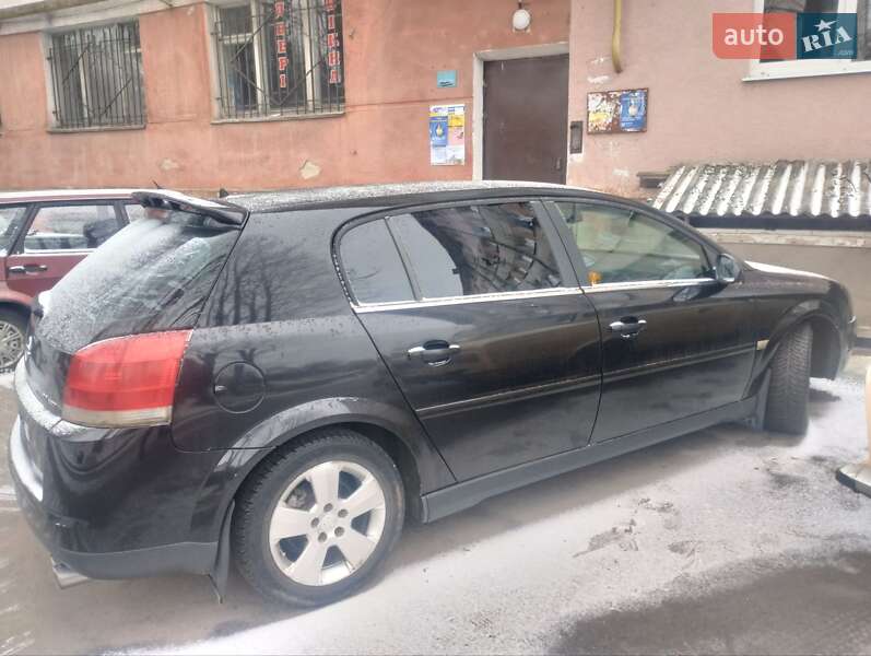 Універсал Opel Vectra 2003 в Тернополі