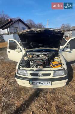 Седан Opel Vectra 1989 в 