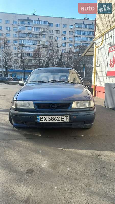 Седан Opel Vectra 1989 в Києві