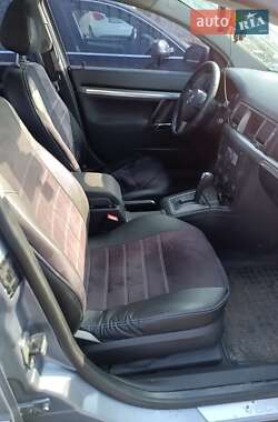 Седан Opel Vectra 2006 в Луцьку