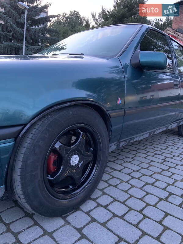 Седан Opel Vectra 1994 в Ивано-Франковске