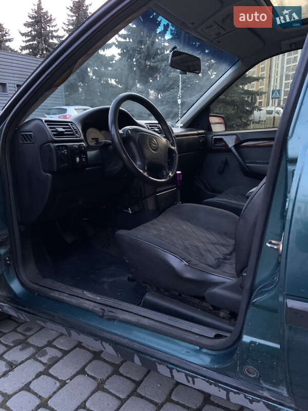 Седан Opel Vectra 1994 в Ивано-Франковске
