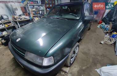 Лифтбек Opel Vectra 1990 в Чернигове