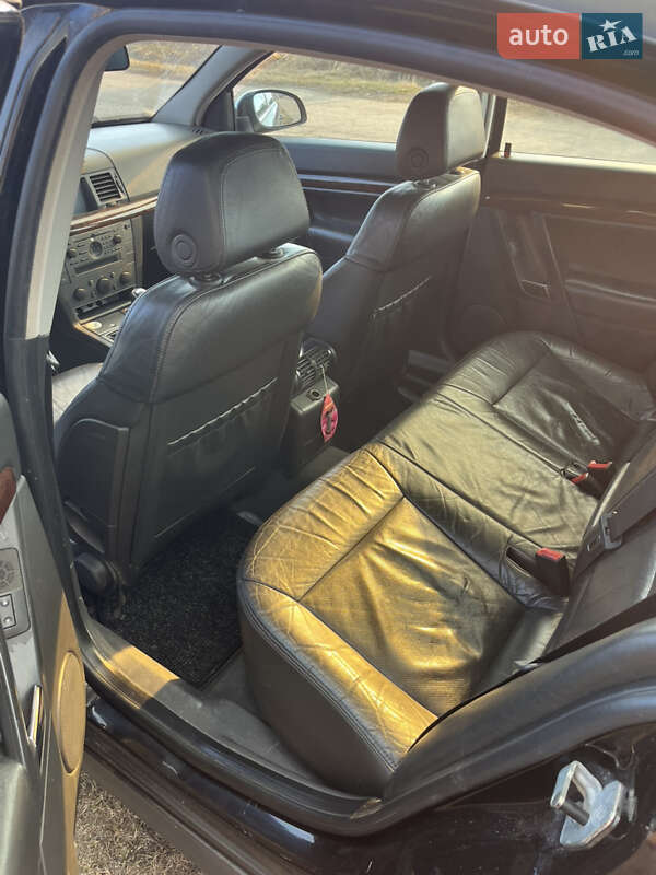 Седан Opel Vectra 2002 в Кременчуге