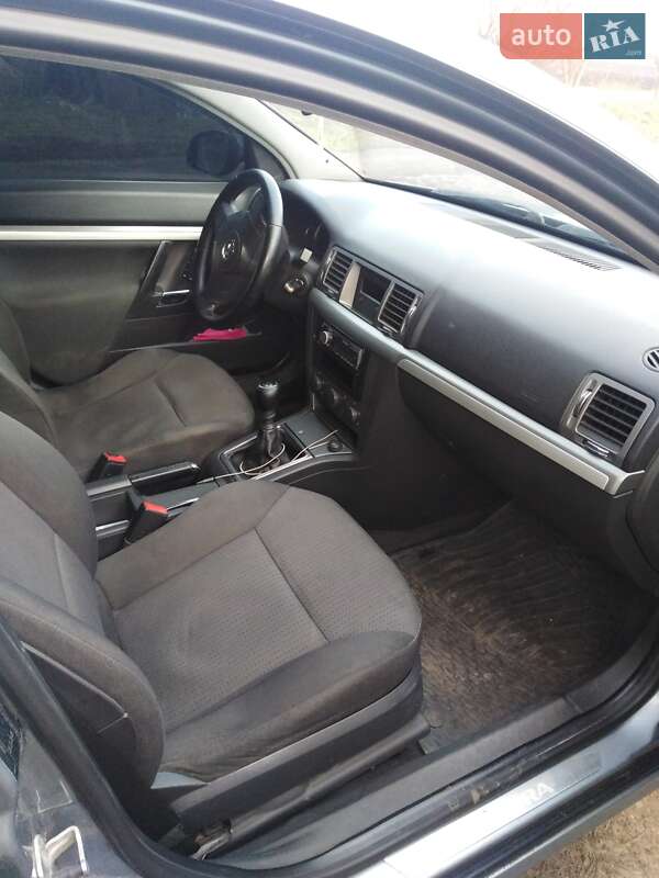 Седан Opel Vectra 2007 в Ромнах