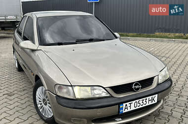 Седан Opel Vectra 1996 в Коломиї