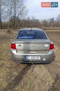 Седан Opel Vectra 2004 в 