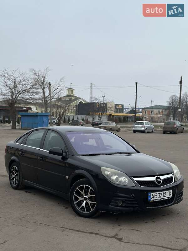 Седан Opel Vectra 2005 в Лозовой