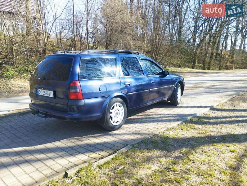 Універсал Opel Vectra 1998 в Жидачові