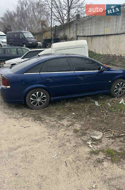 Седан Opel Vectra 2004 в 