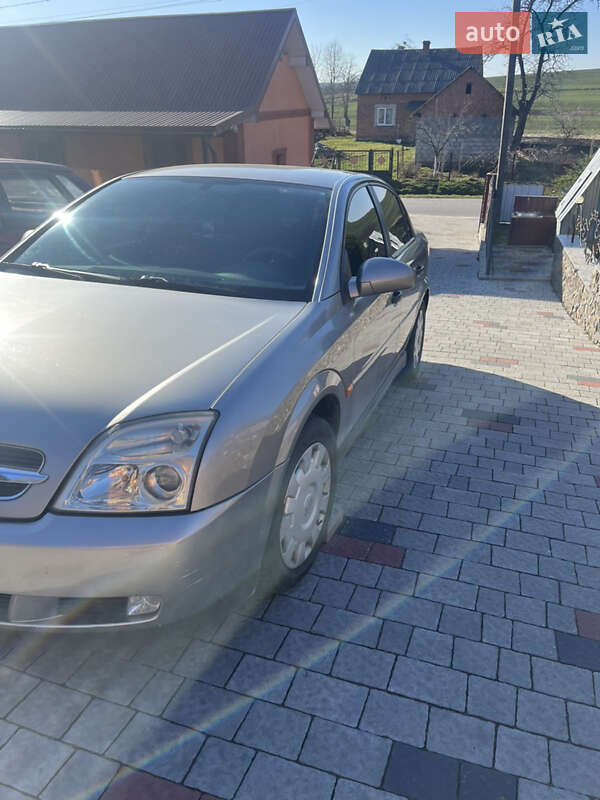 Седан Opel Vectra 2003 в Львове