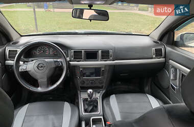 Седан Opel Vectra 2006 в 