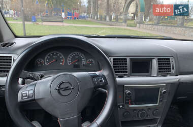 Седан Opel Vectra 2006 в 