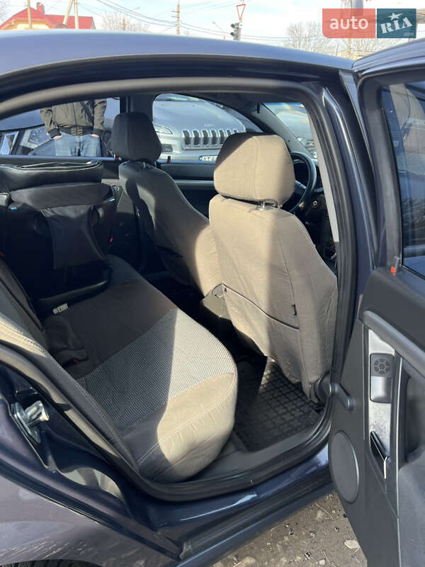 Седан Opel Vectra 2006 в Івано-Франківську