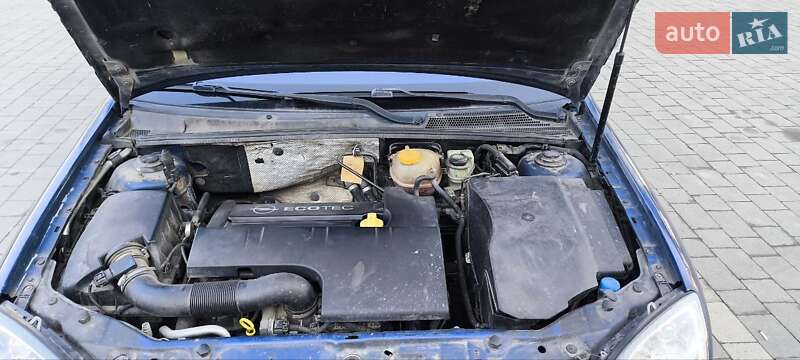 Универсал Opel Vectra 2003 в Ужгороде