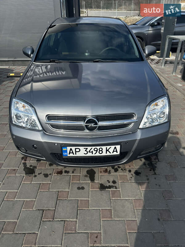 Седан Opel Vectra 2005 в 