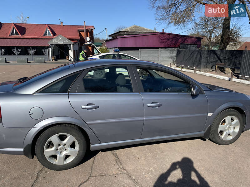 Лифтбек Opel Vectra 2006 в Чернигове
