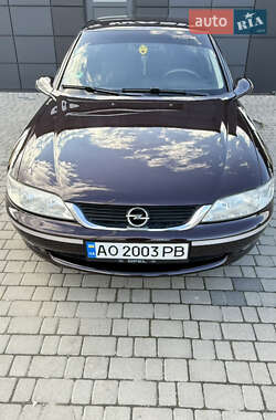 Седан Opel Vectra 2000 в 