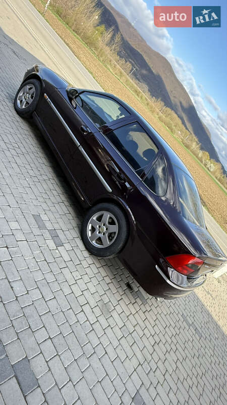 Седан Opel Vectra 2000 в Хусте