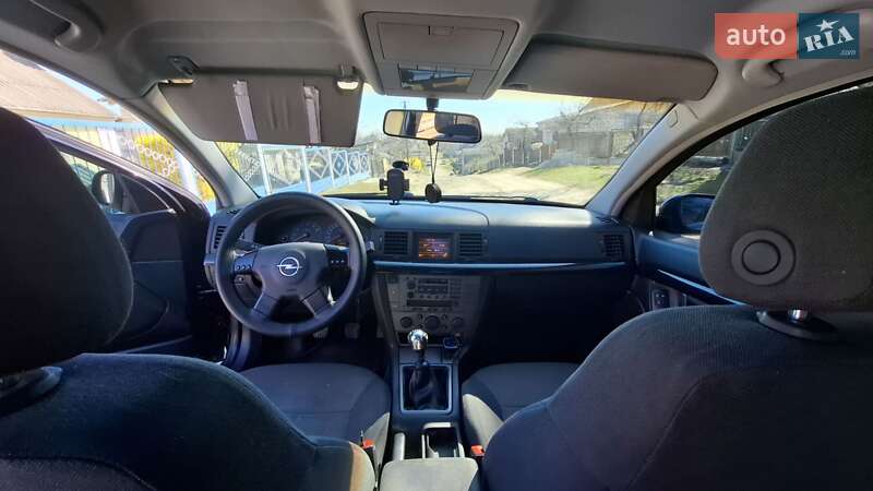 Седан Opel Vectra 2003 в Горохове фото 11 Седан Opel Vectra 2003 в Горохове