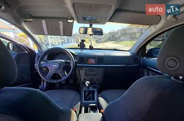 Седан Opel Vectra 2003 в 
