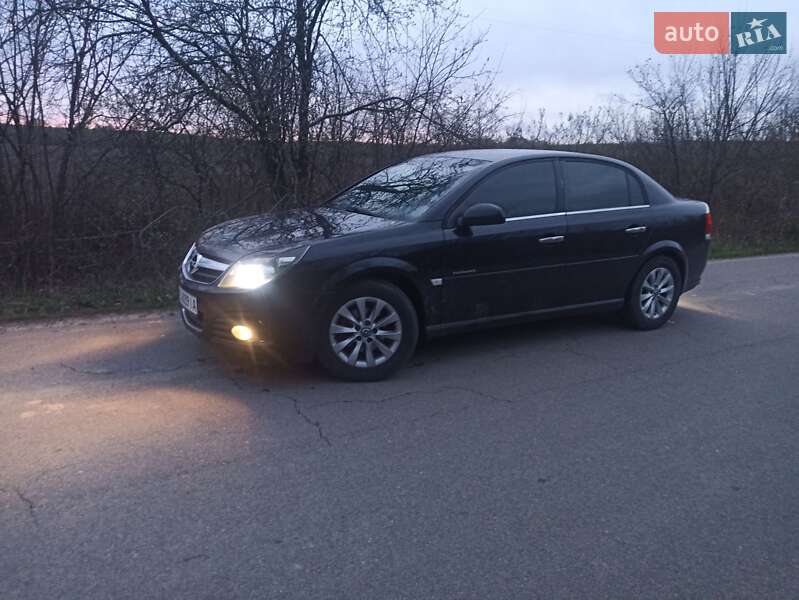 Седан Opel Vectra 2006 в Ужгороде