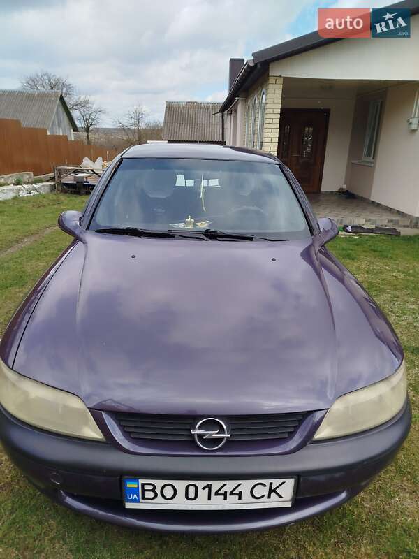 Лифтбек Opel Vectra 1997 в 