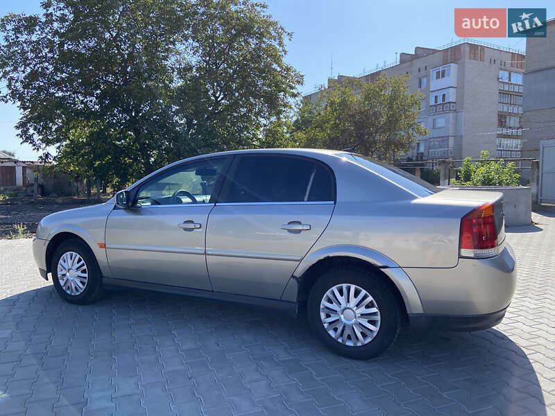 Седан Opel Vectra 2002 в Новому Бузі