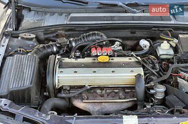 Седан Opel Vectra 1996 в 