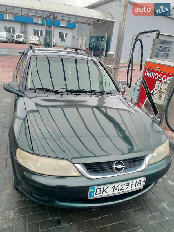 Універсал Opel Vectra 1999 в Рівному