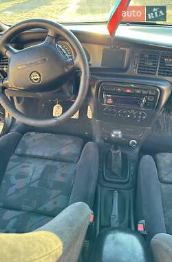 Седан Opel Vectra 1998 в 