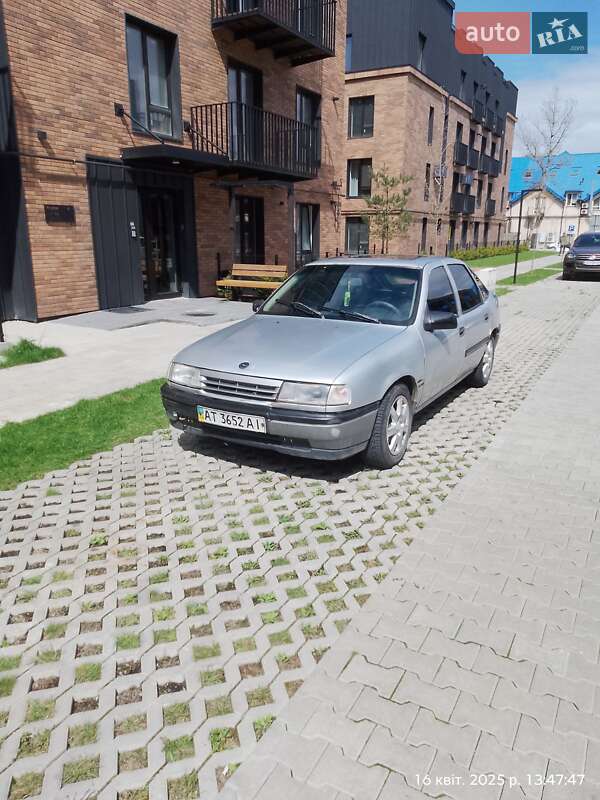 Лифтбек Opel Vectra 1992 в 