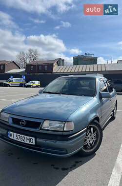 Лифтбек Opel Vectra 1993 в 