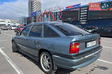 Лифтбек Opel Vectra 1993 в 
