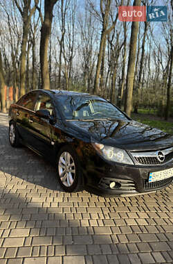 Лифтбек Opel Vectra 2006 в 