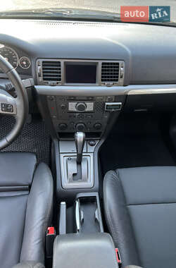 Лифтбек Opel Vectra 2006 в 