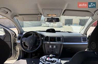 Универсал Opel Vectra 2006 в 