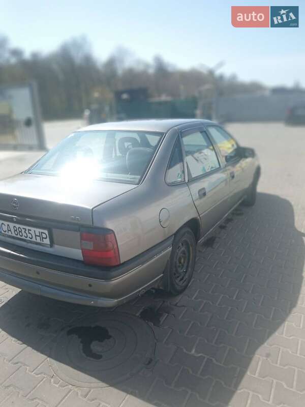 Седан Opel Vectra 1989 в Белой Церкви