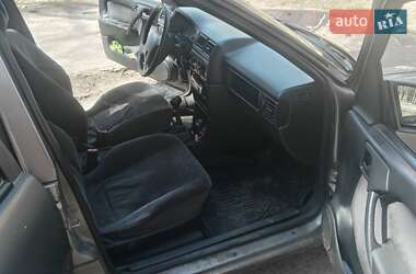 Седан Opel Vectra 1989 в 