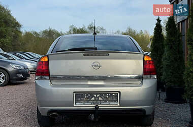 Ліфтбек Opel Vectra 2006 в 