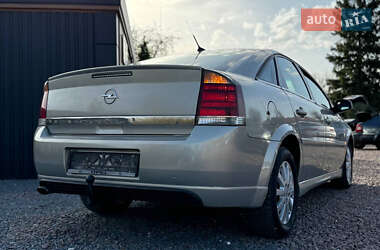 Ліфтбек Opel Vectra 2006 в 