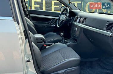 Ліфтбек Opel Vectra 2006 в 